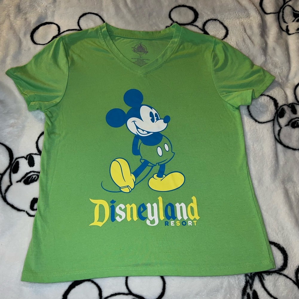 Disneyland resort t-shirt